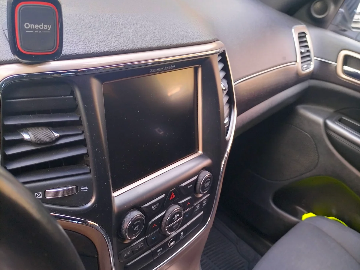 JEEP Grand Cherokee 3.6 LAREDO SPRING 4X4 AT 5P 2015 - Miniatura 12