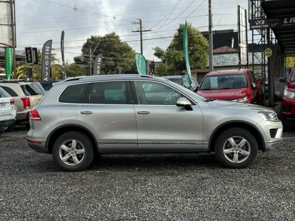 VOLKSWAGEN TOUAREG 3.0 V6 TDI DIESEL 4X4 NAV AT 5P 2016 - Imagen 3