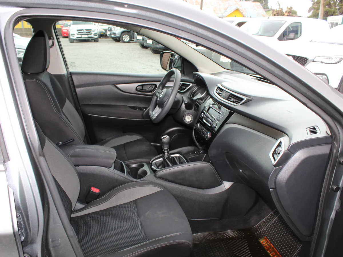 Nissan Qashqai 2.0 Sense 4X2 Mt 5P — foto 6 de 11