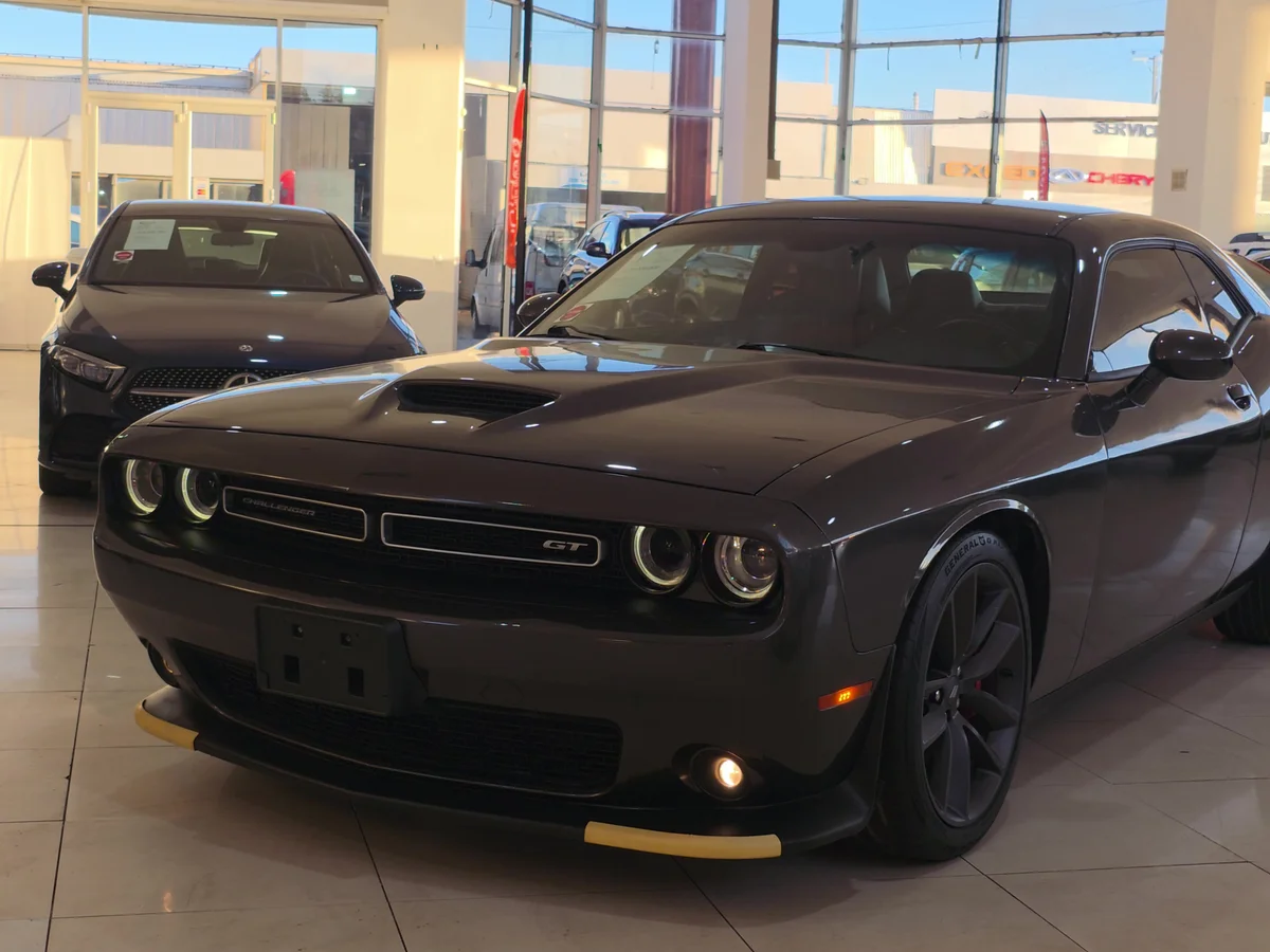 DODGE Challenger GT 2021 - Miniatura 12