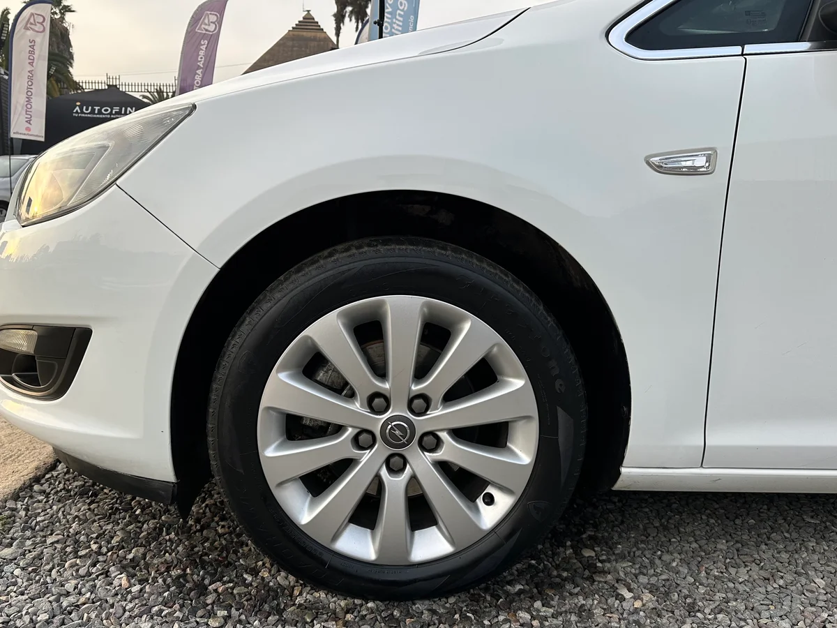 OPEL Astra HB 1.6 TURBO ENJOY R 2015 - Miniatura 8