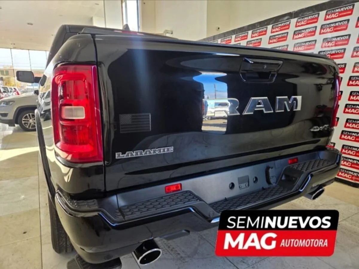 DODGE Ram 1500 4×4 LARAMIE 2025