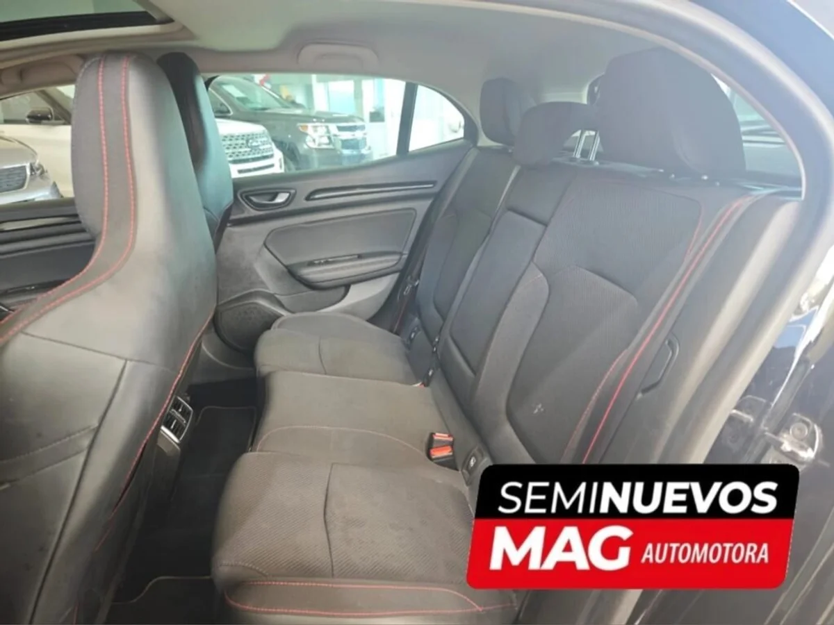 RENAULT MEGANE 2019 - Miniatura 8