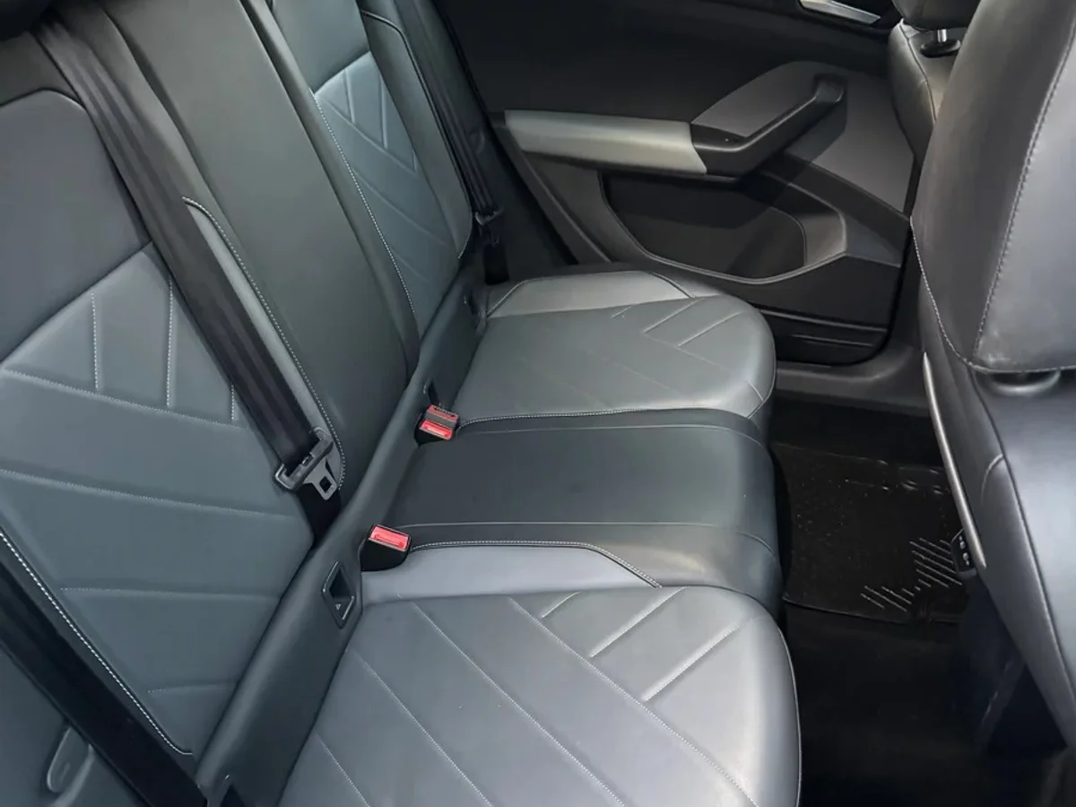 VOLKSWAGEN T-Cross 1.0 TSI COMFORTLINE 4X2 6AT 5P 2025 - Miniatura 6