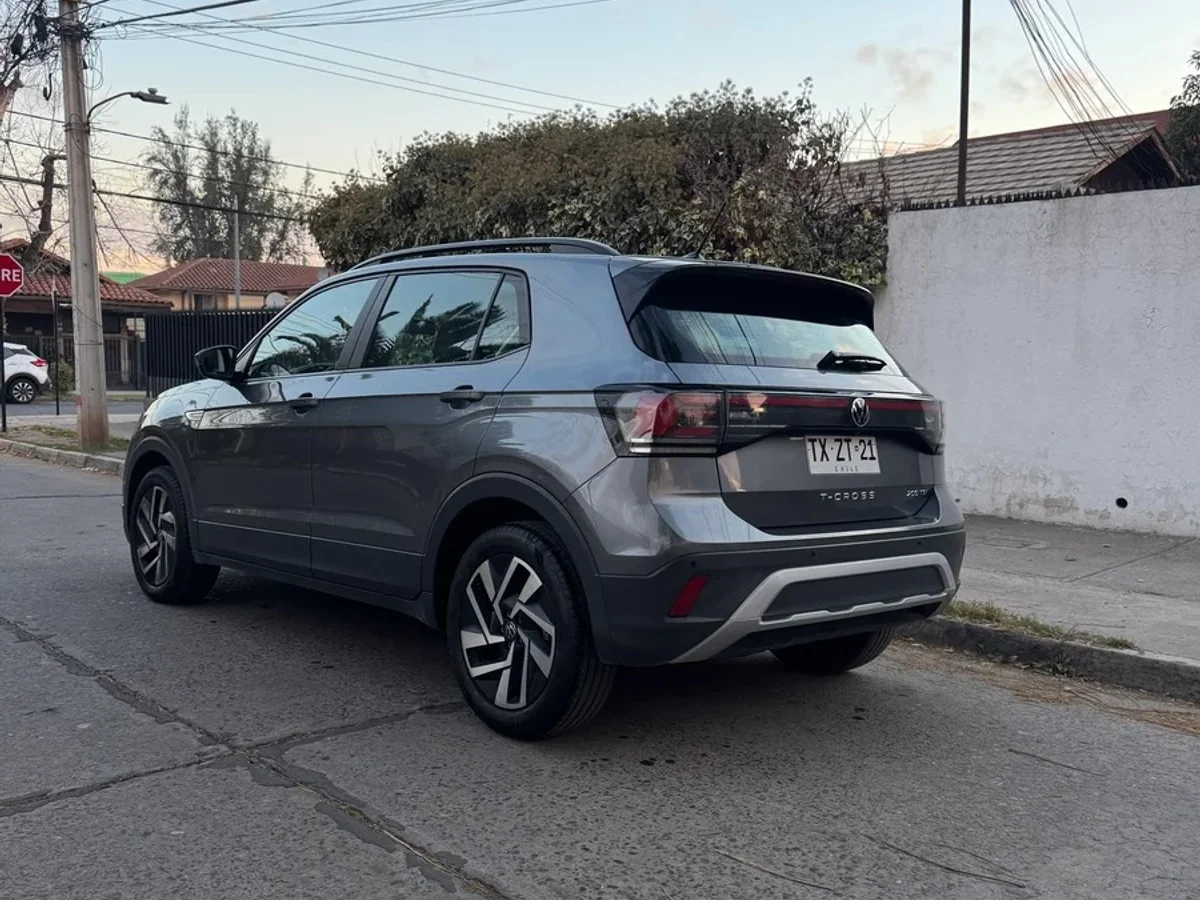 VOLKSWAGEN T-Cross 1.0 TSI COMFORTLINE 4X2 6AT 5P 2025 - Miniatura 10