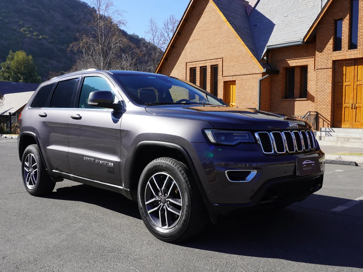 JEEP GRAND CHEROKEE LAREDO 3.6 4x2 2019 miniatura 3