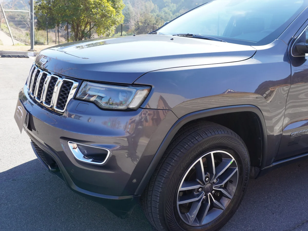 JEEP GRAND CHEROKEE LAREDO 3.6 4x2 2019 miniatura 10