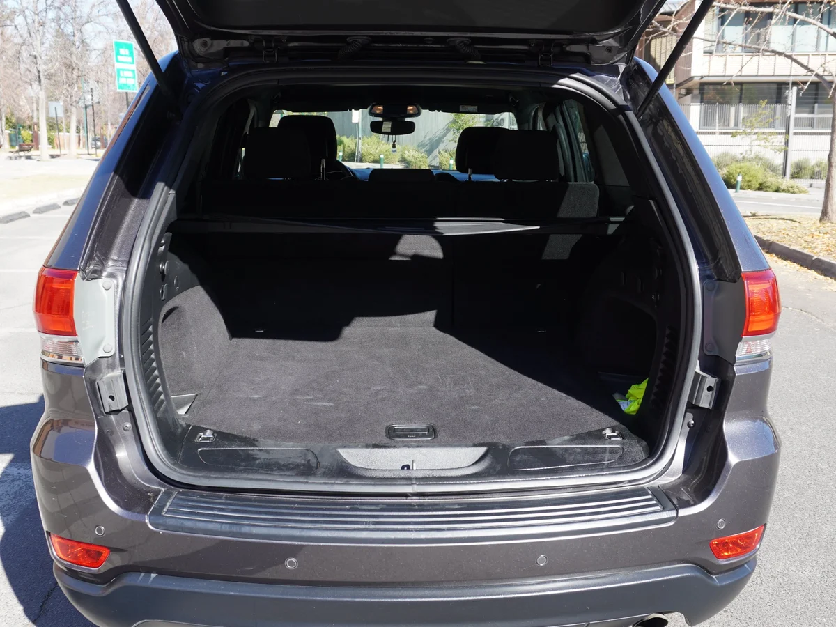 JEEP GRAND CHEROKEE LAREDO 3.6 4x2 2019 miniatura 18