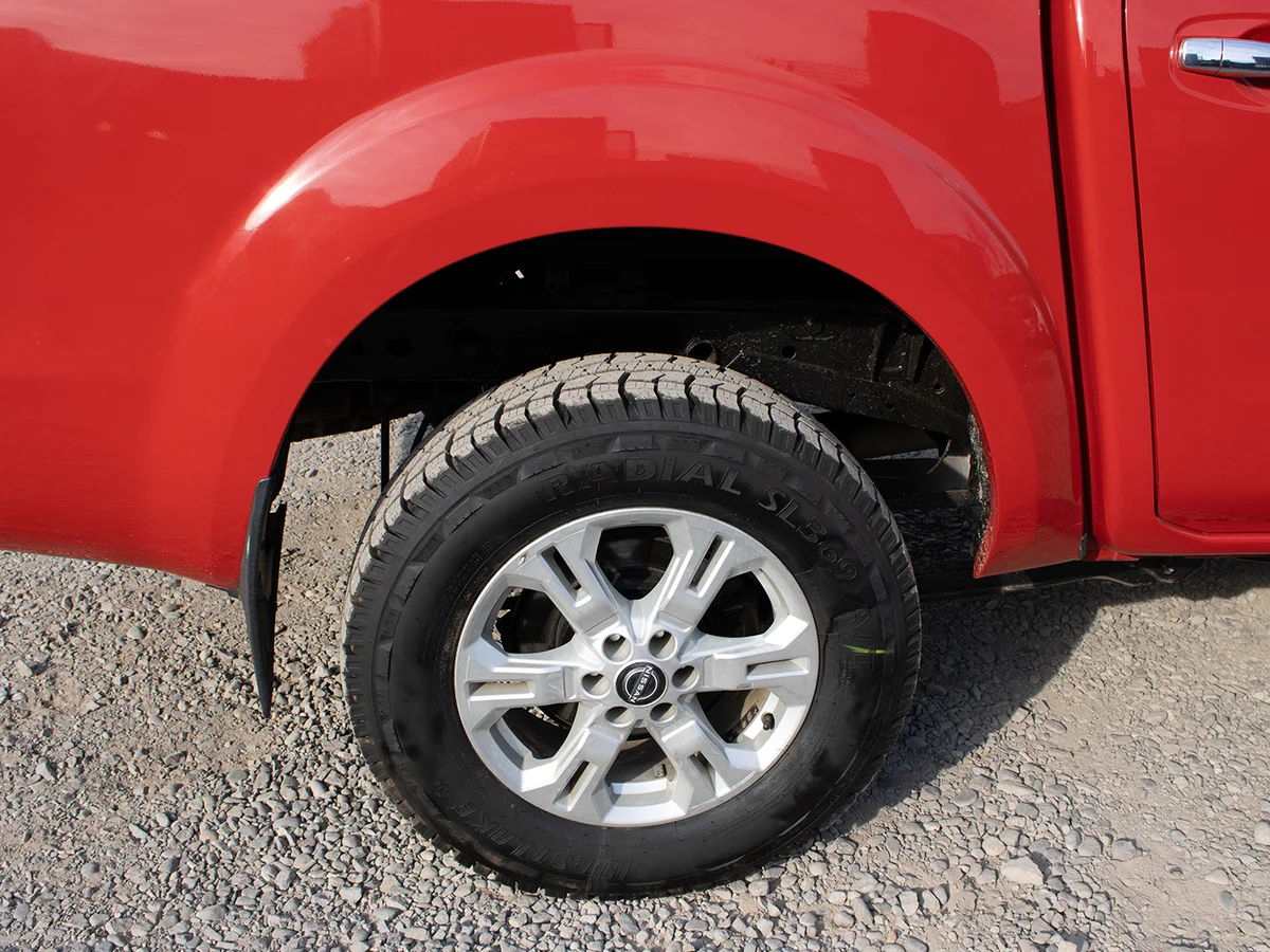NISSAN navara 2.3D S CABINA SIMPLE 4X4 MT 2023 miniatura 8