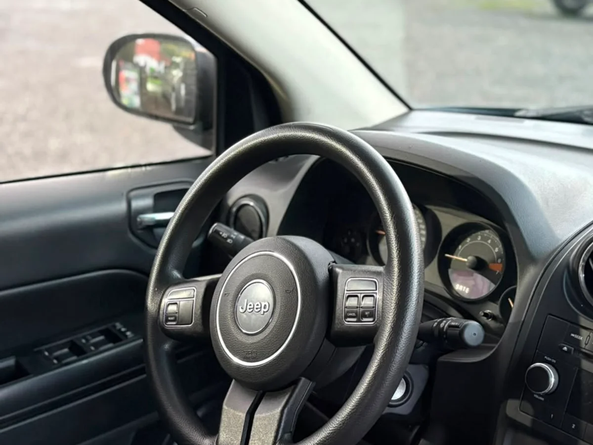 JEEP Compass 2.4 SPORT 2WD AT 5P 2015 - Imagen 11