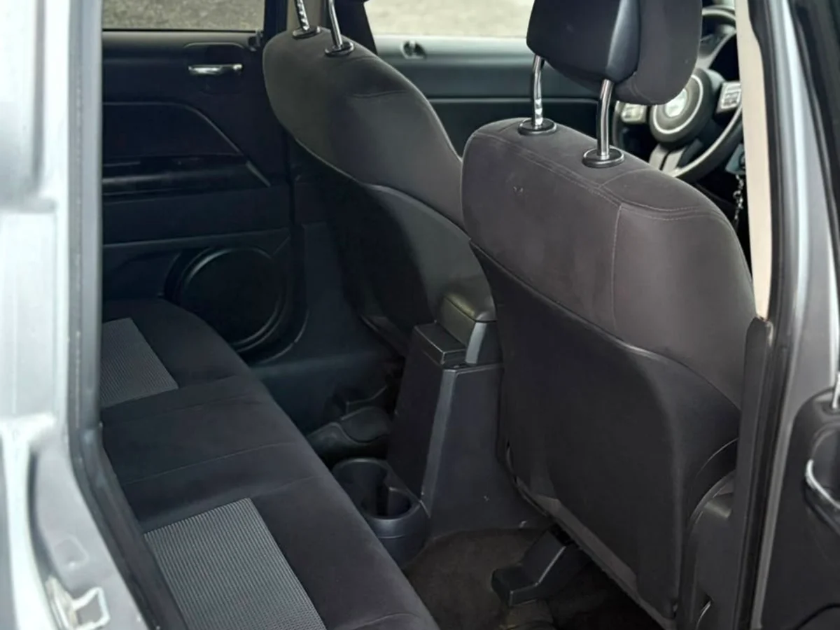 JEEP Compass 2.4 SPORT 2WD AT 5P 2015 - Imagen 18