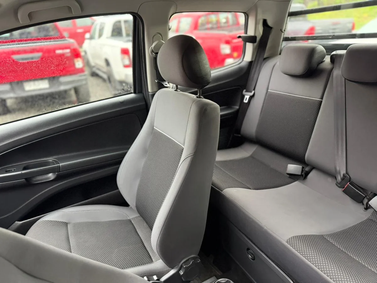 VOLKSWAGEN Saveiro COMFORTLINE MT 4X2 2022 - Miniatura 17