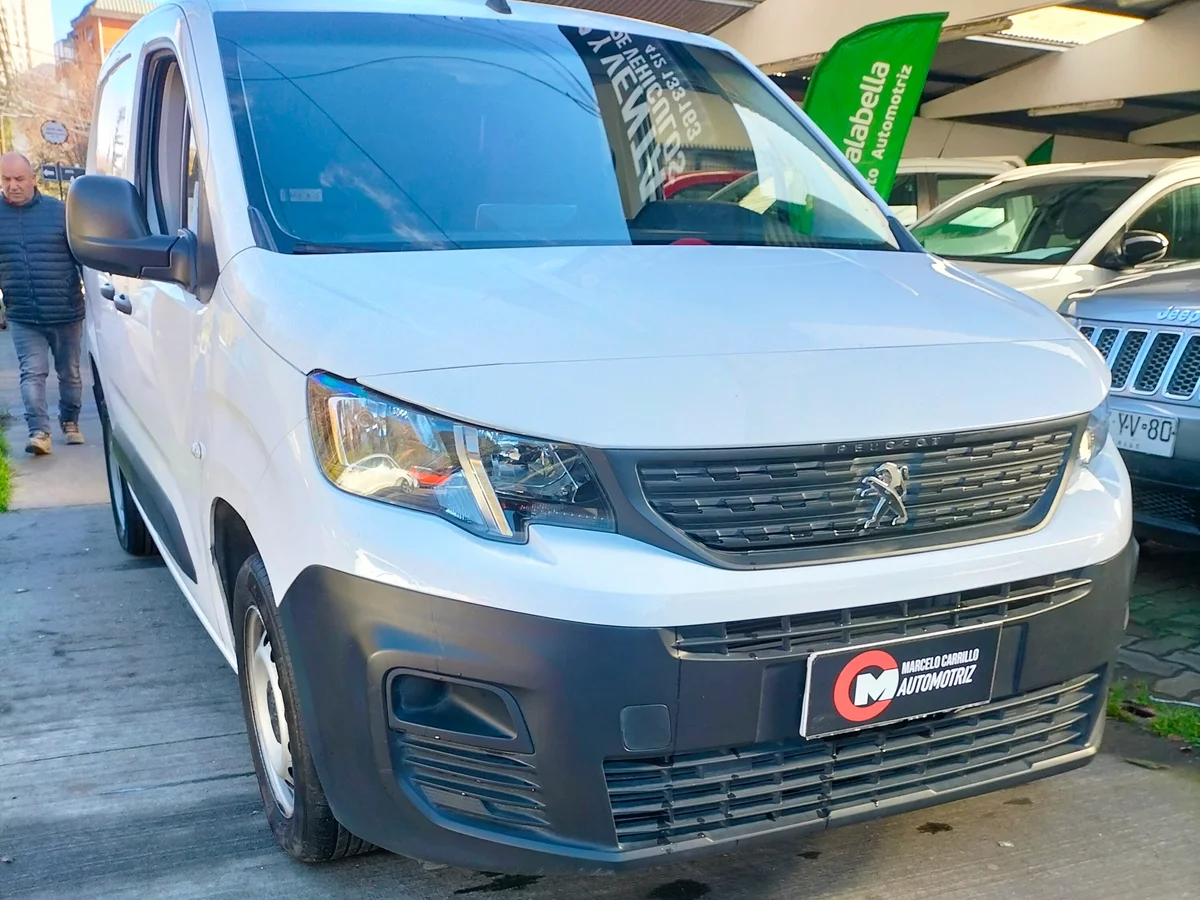 PEUGEOT Partner 1.5 L1 HDI DIESEL 100HP 4X2 MT 5P 2024