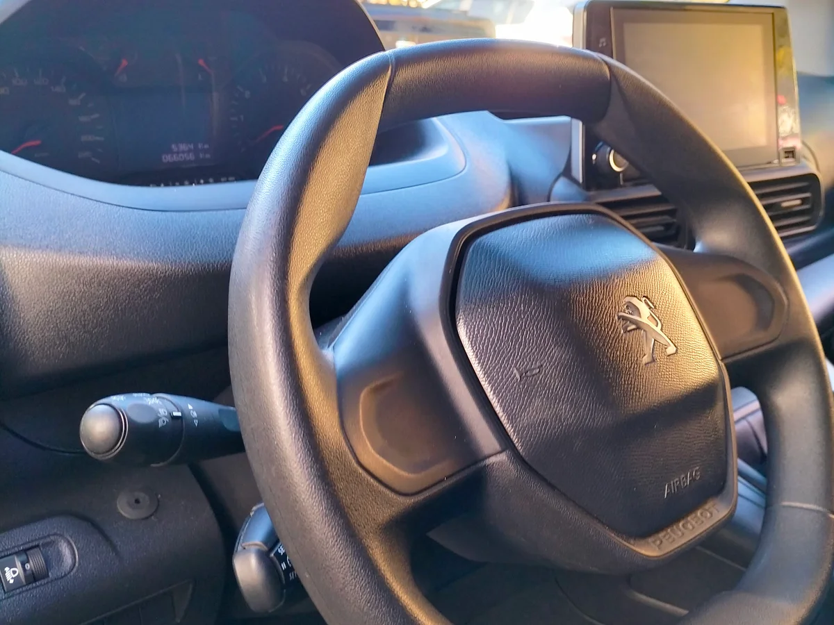 PEUGEOT Partner 1.5 L1 HDI DIESEL 100HP 4X2 MT 5P 2024 - Miniatura 7