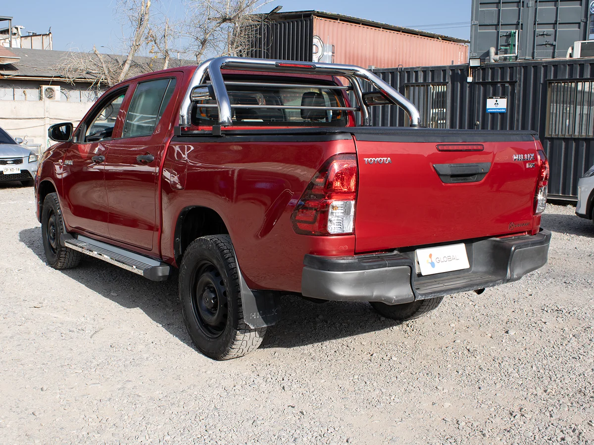 TOYOTA HILUX DOBLE CABINA 2.4 4X4 2022 miniatura 4
