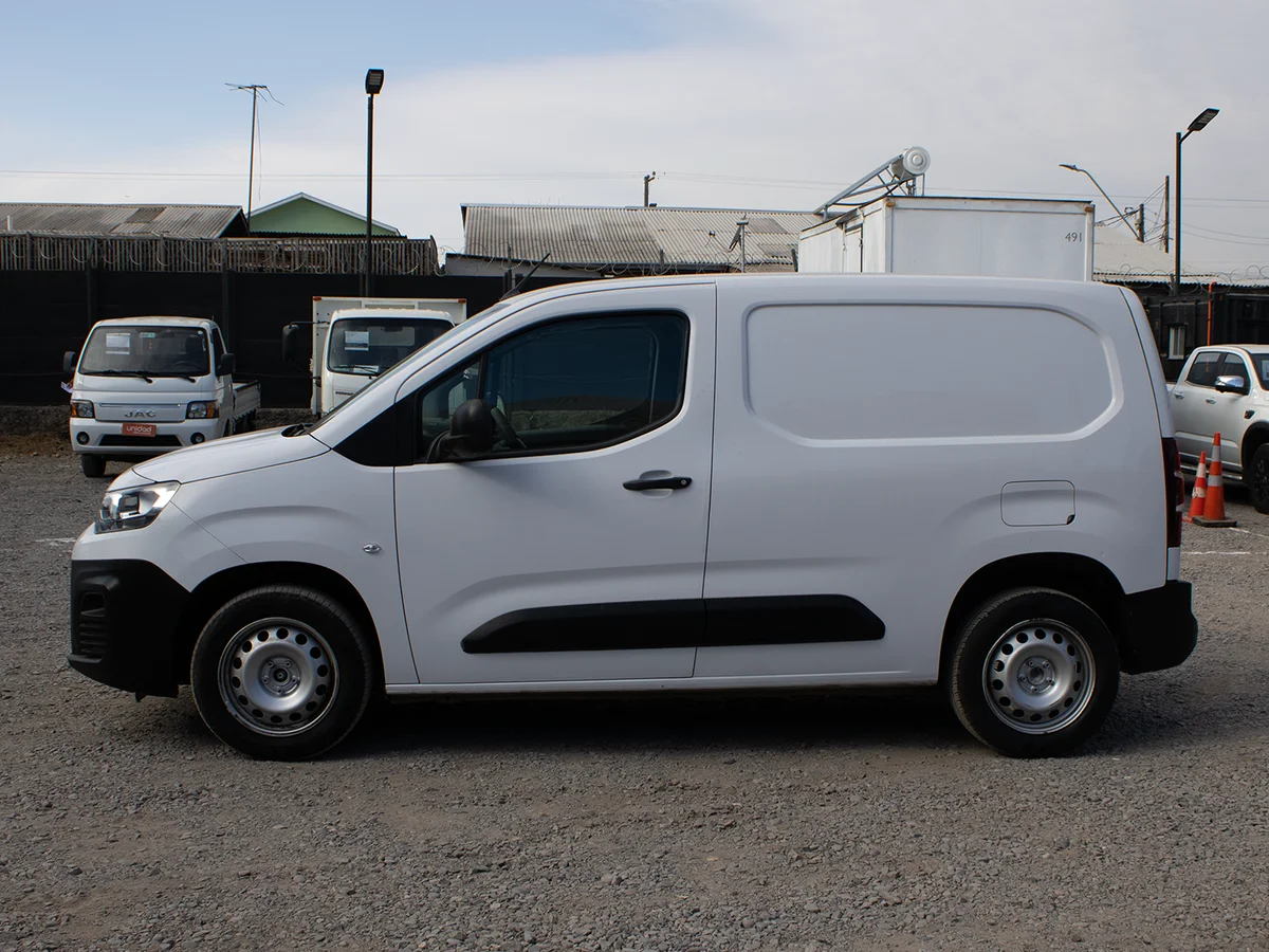 CITROEN Berlingo 1.5 M EURO 6 HDI DIESEL 92 4X2 FURGON BVM MT 5P 2024 miniatura 4