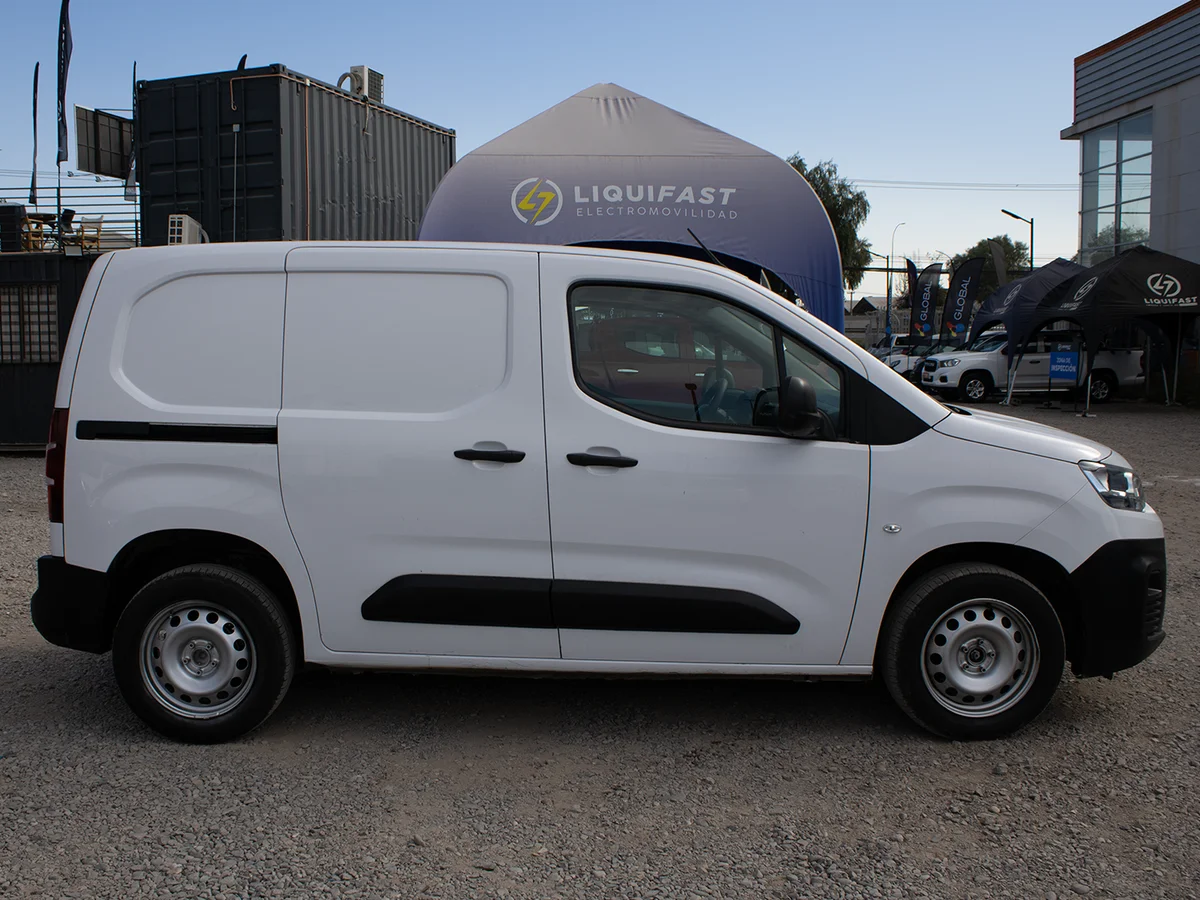 CITROEN Berlingo 1.5 M EURO 6 HDI DIESEL 92 4X2 FURGON BVM MT 5P 2024 miniatura 8