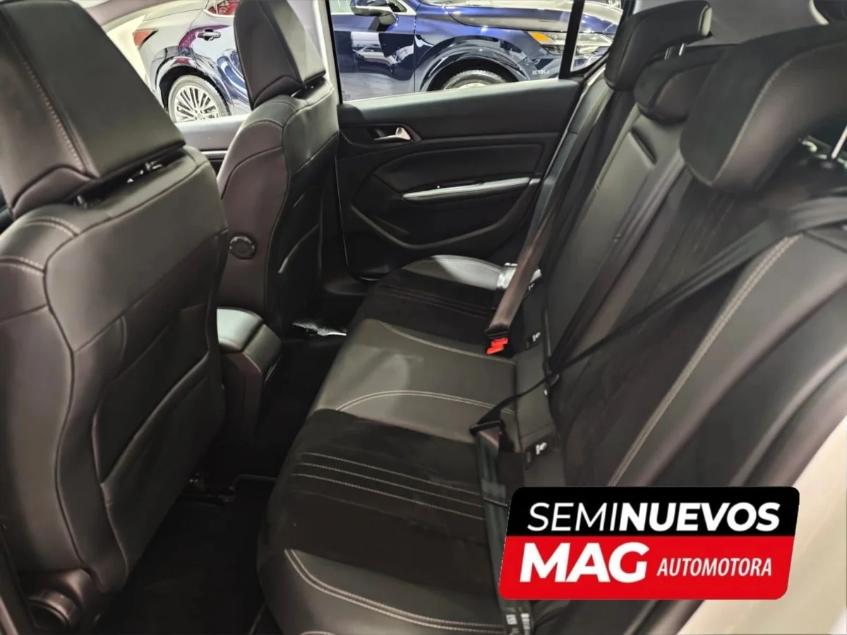PEUGEOT 308 1.6 ALLURE DIESEL 4X2 AT 5P 2019 - Miniatura 9