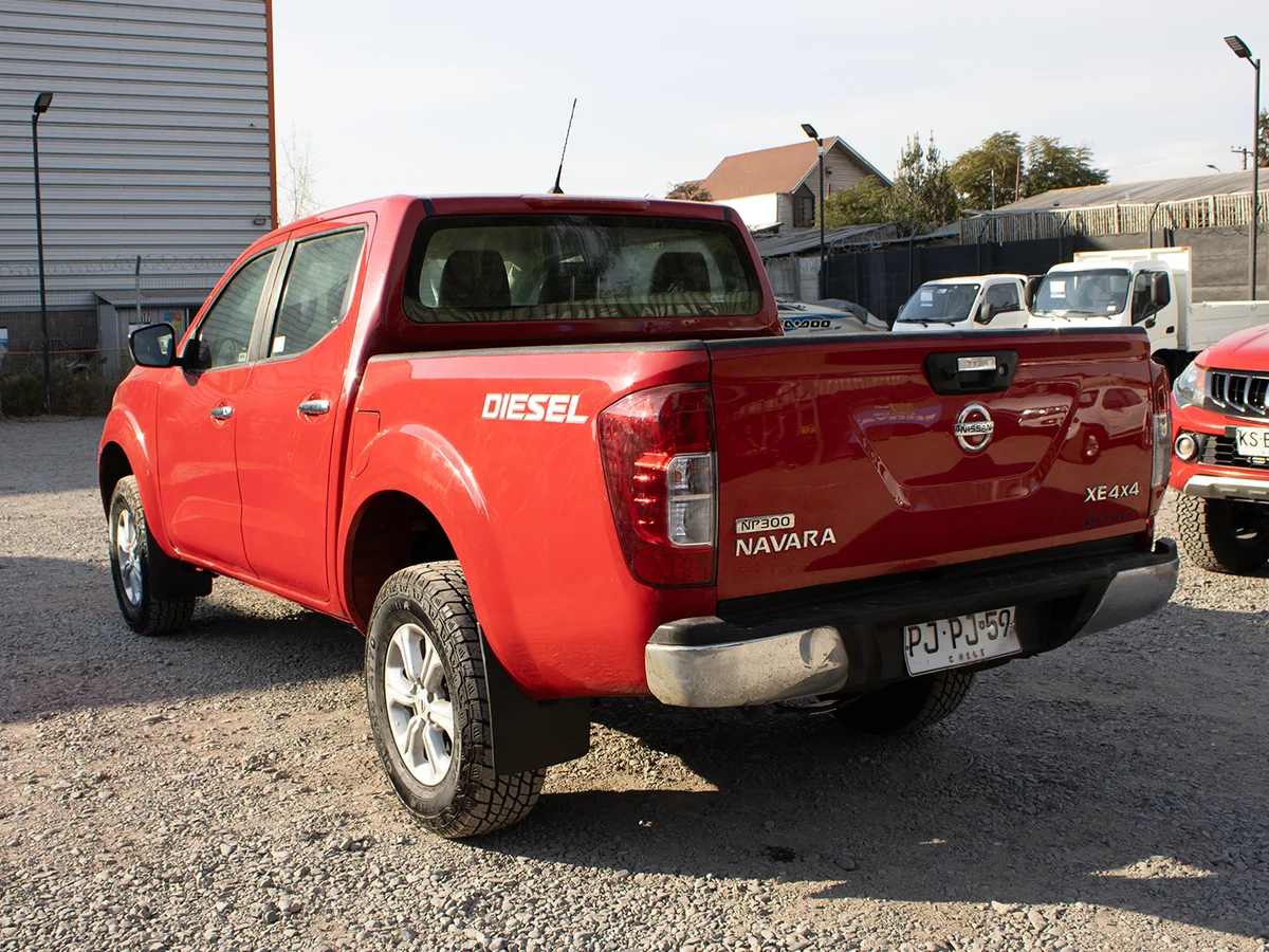 NISSAN Np300 2.3D 2021 miniatura 4
