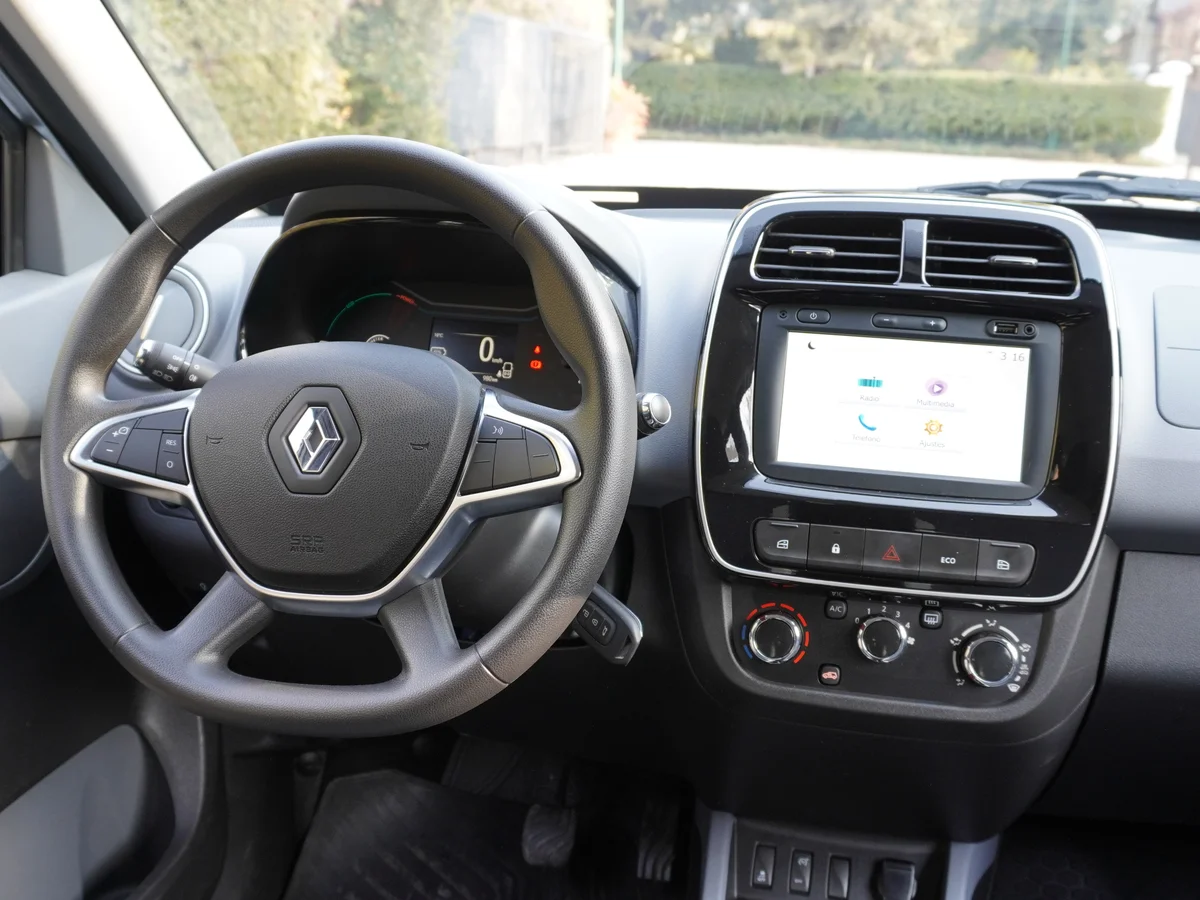 RENAULT e-Kwid año 2026 miniatura 19