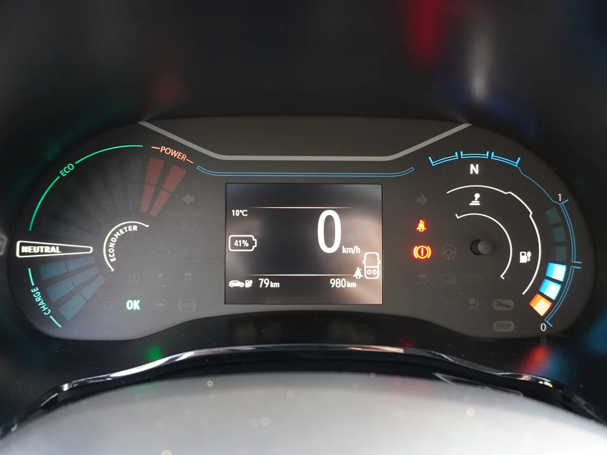 RENAULT e-Kwid año 2026 miniatura 27