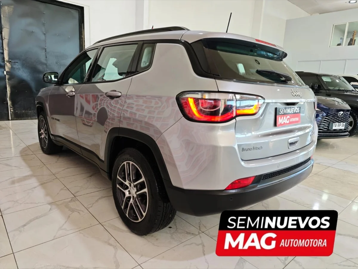 JEEP COMPASS 2.4 SPORT 4X2 AT 5P 2021