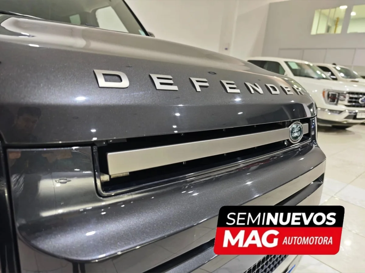 LAND ROVER DEFENDER 3.0 4X4 AT 3P 2024