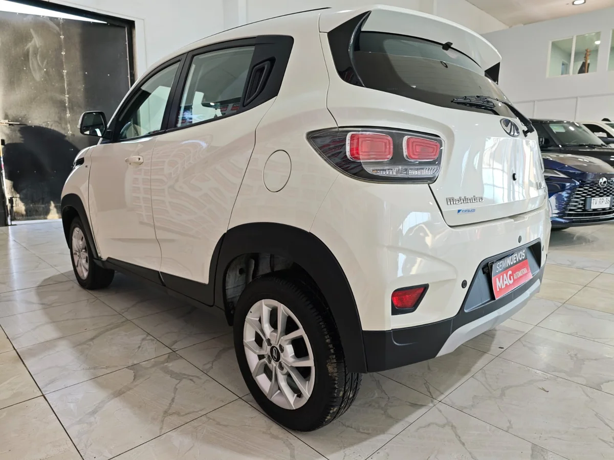 MAHINDRA KUV100 1.2 2021
