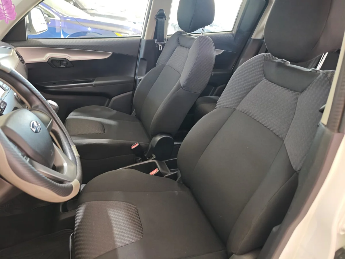 MAHINDRA KUV100 1.2 2021