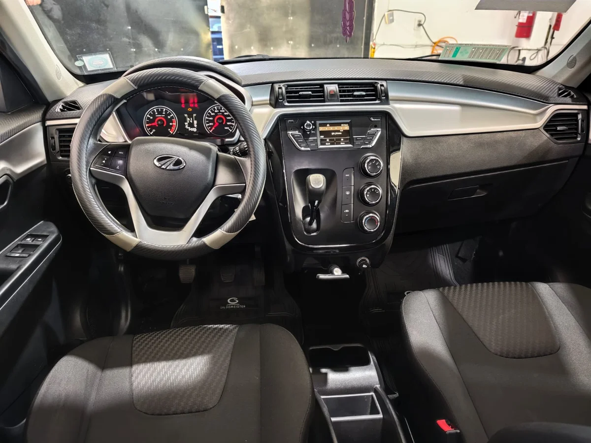 MAHINDRA KUV100 1.2 2021