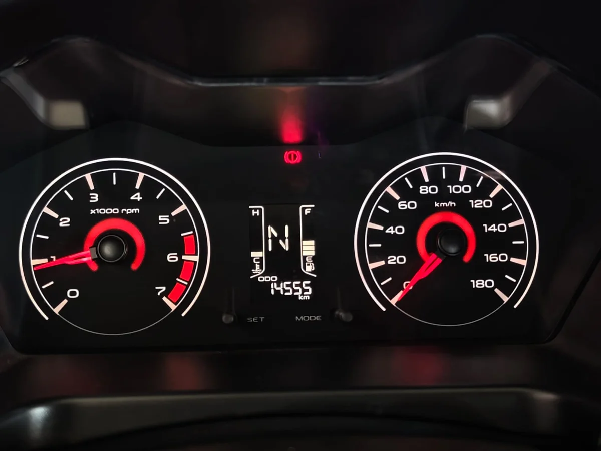 MAHINDRA KUV100 1.2 2021 - Miniatura 9