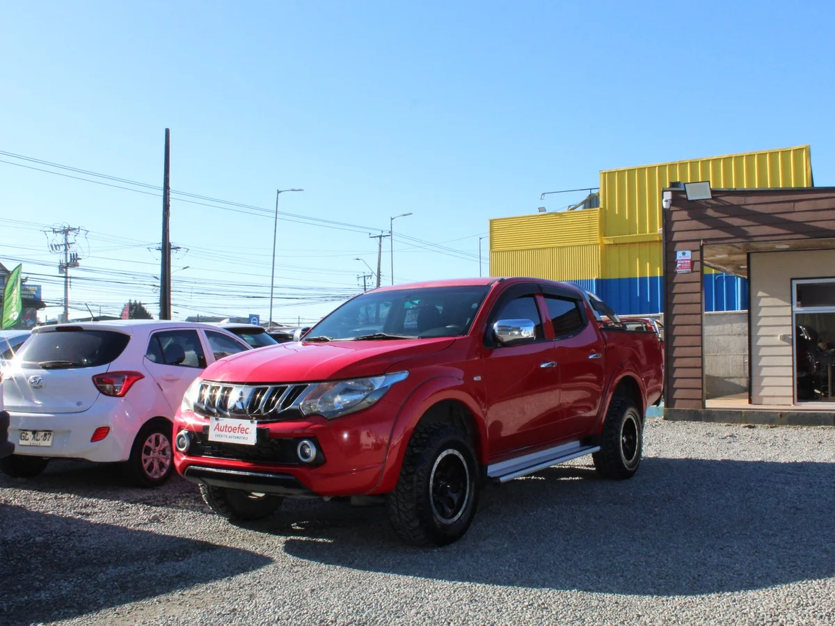 Mitsubishi L200 — foto 2 de 11