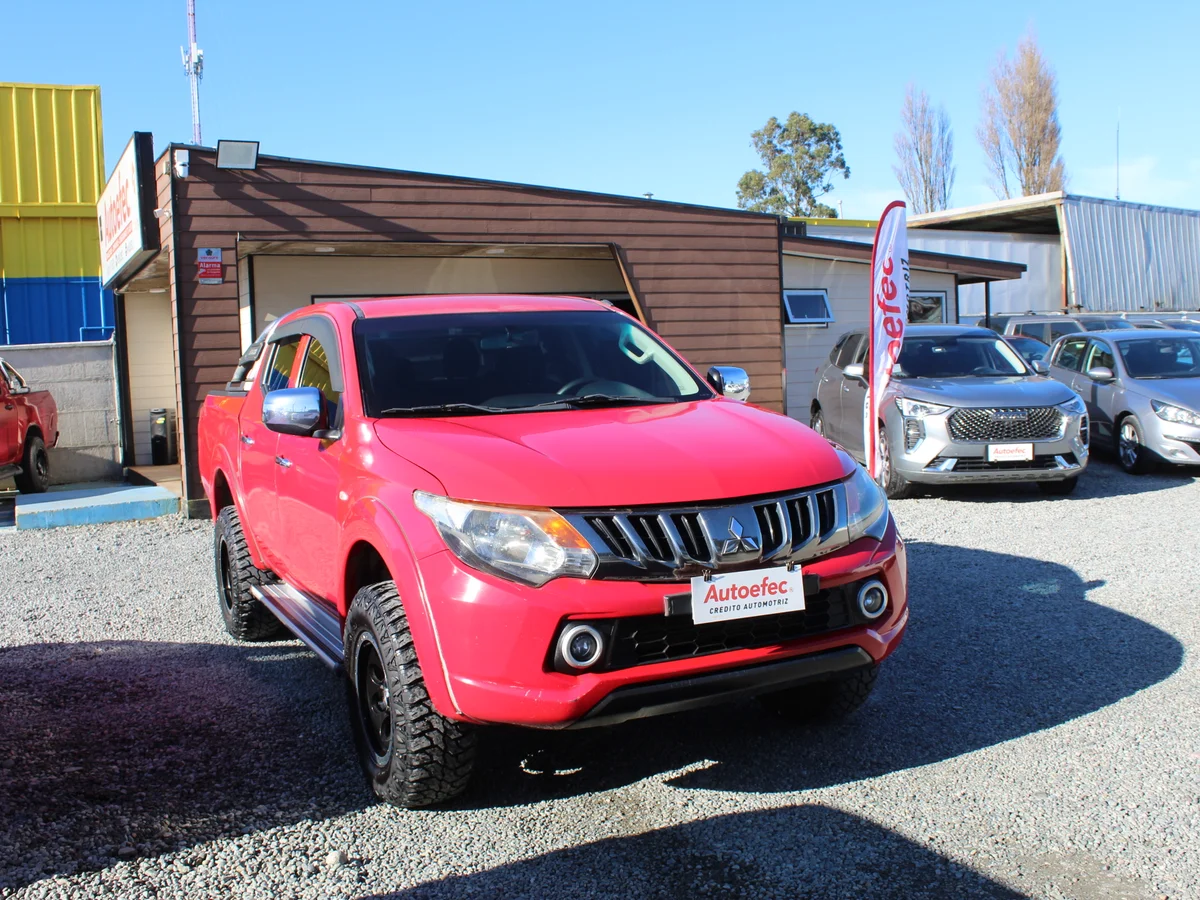 Mitsubishi L200 — foto 4 de 11