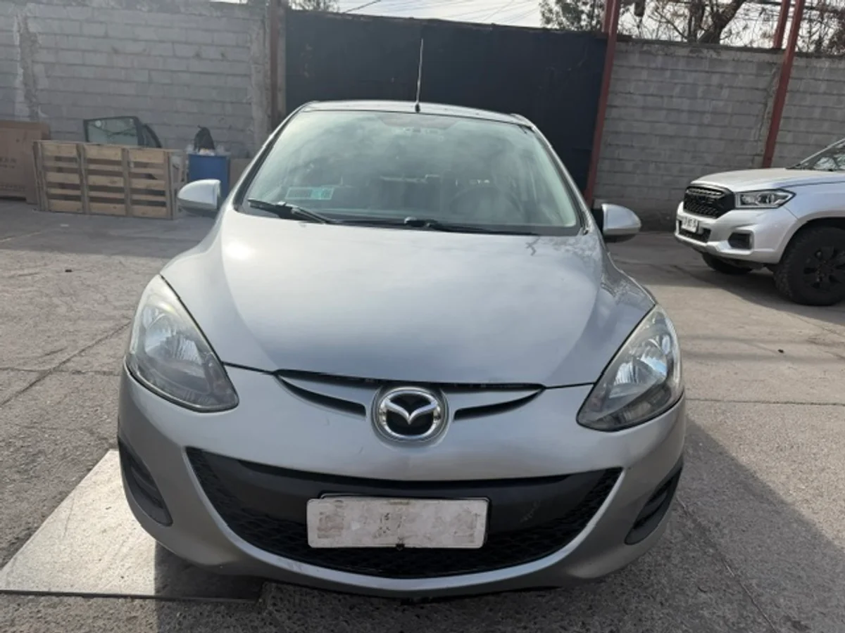 MAZDA 2 1.5 SPORT FULL 4X2 MT 5P 2014