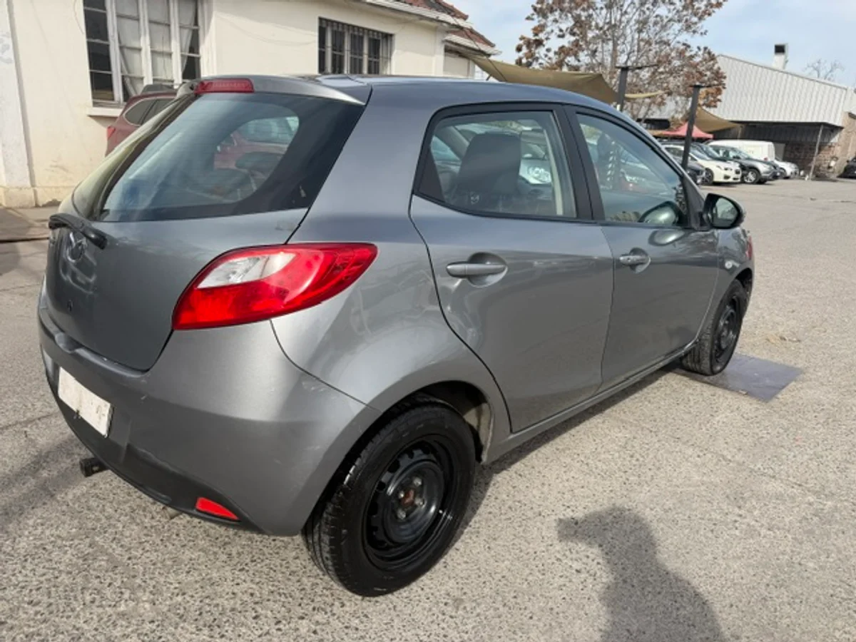 MAZDA 2 1.5 SPORT FULL 4X2 MT 5P 2014