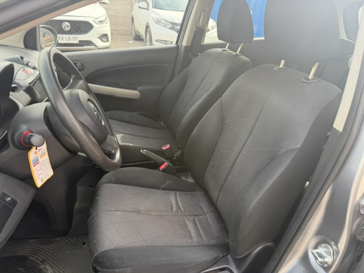 MAZDA 2 1.5 SPORT FULL 4X2 MT 5P 2014 - Miniatura 8