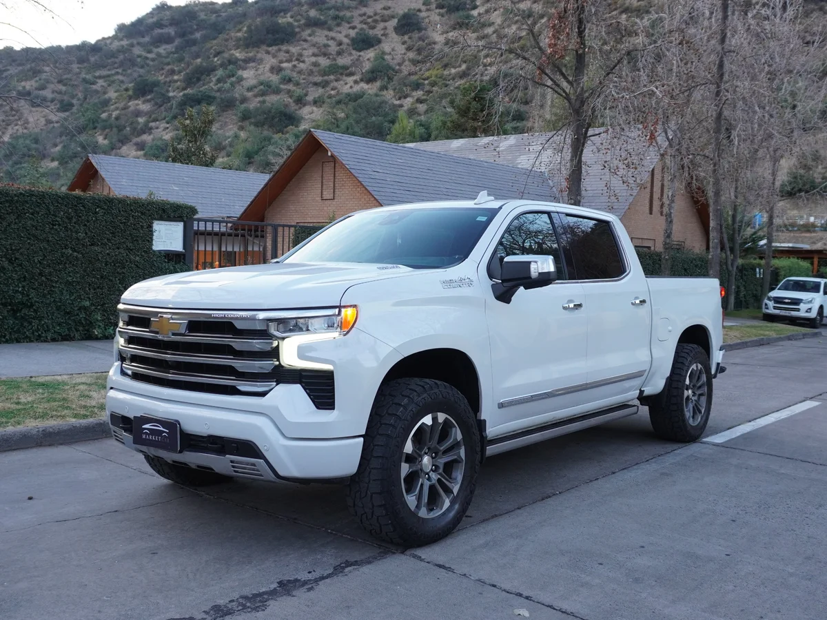 CHEVROLET Silverado Diesel 3.0L 4X4 AT 2023 miniatura 1