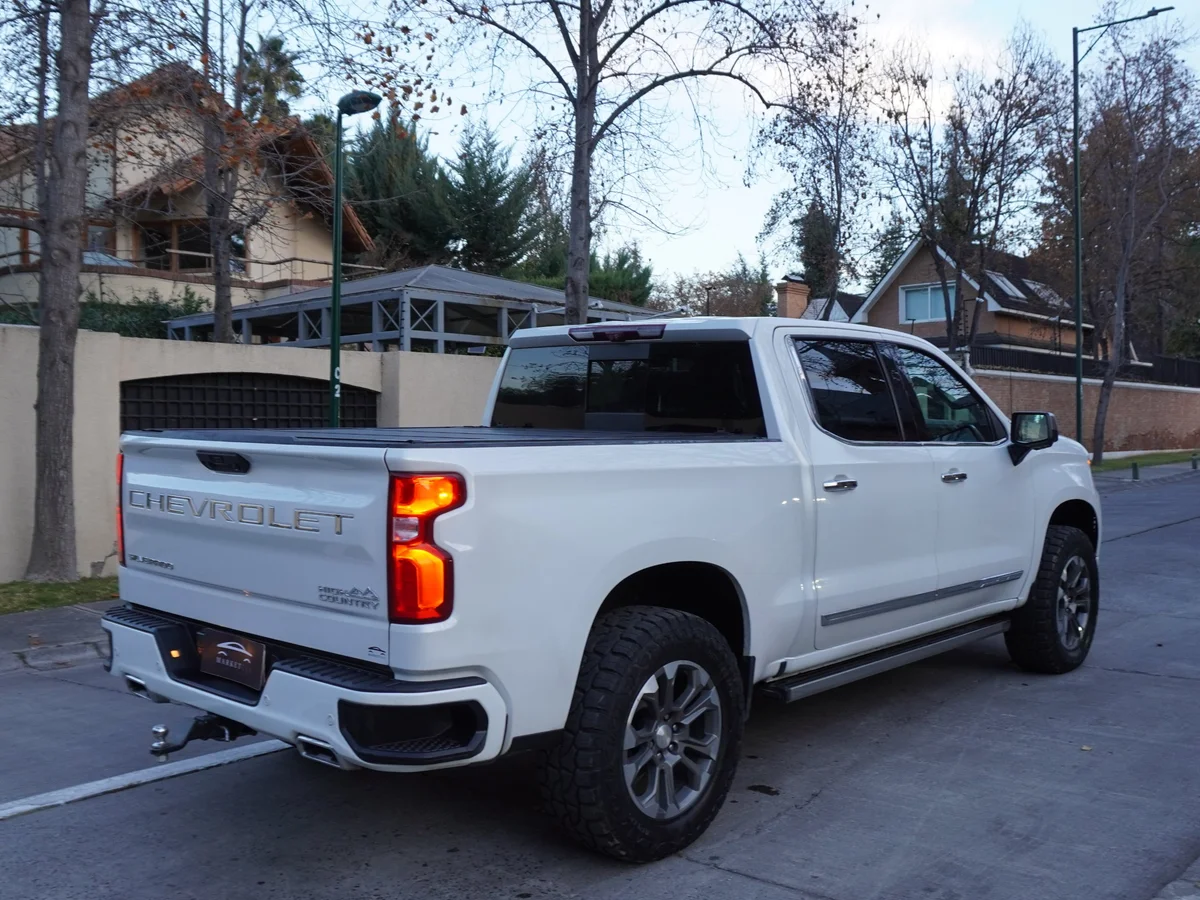 CHEVROLET Silverado Diesel 3.0L 4X4 AT 2023 miniatura 5