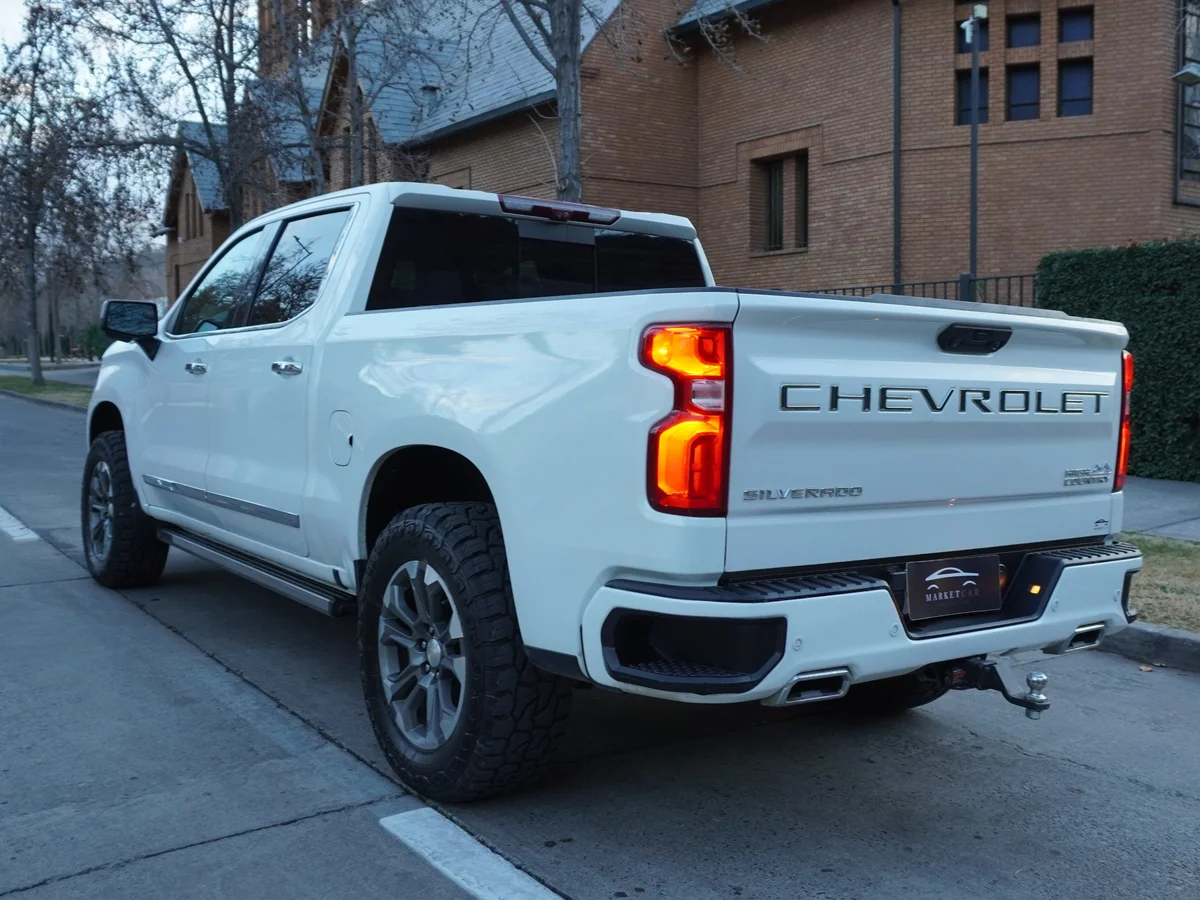CHEVROLET Silverado Diesel 3.0L 4X4 AT 2023 miniatura 7