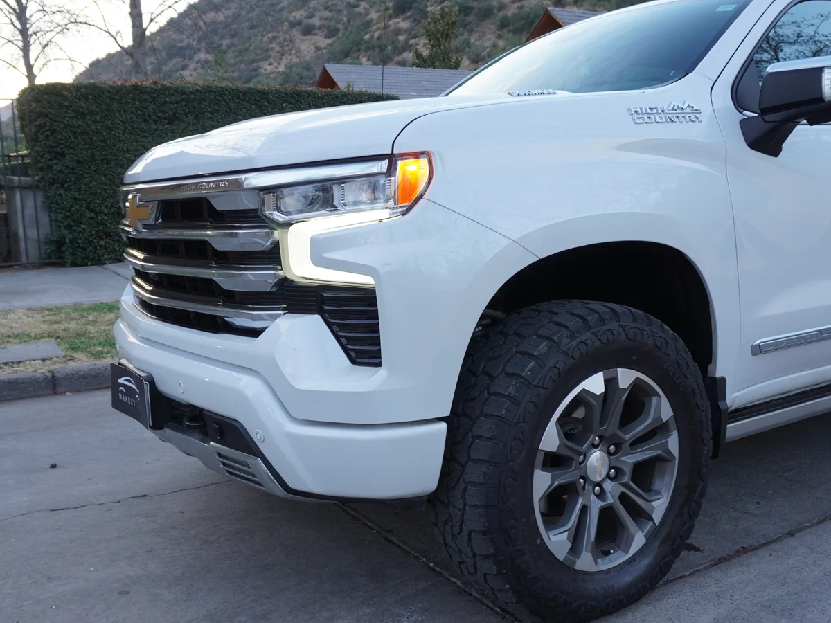 CHEVROLET Silverado Diesel 3.0L 4X4 AT 2023 miniatura 10