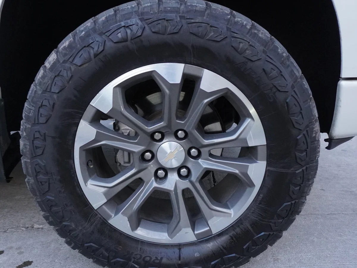 CHEVROLET Silverado Diesel 3.0L 4X4 AT 2023 miniatura 13