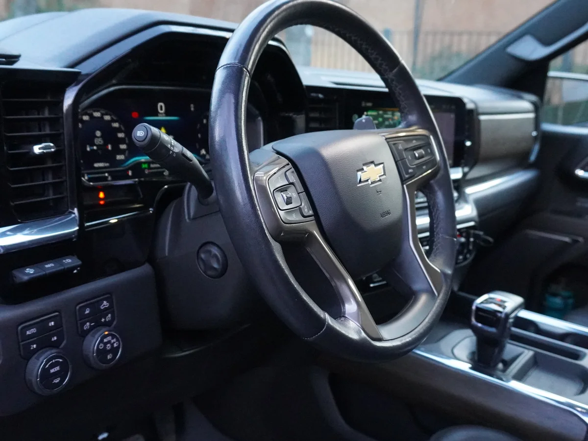 CHEVROLET Silverado Diesel 3.0L 4X4 AT 2023 miniatura 28