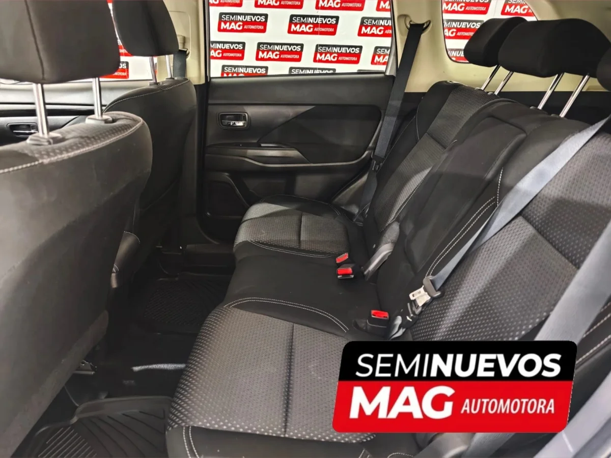 MITSUBISHI Outlander 2.0 2022 - Miniatura 7