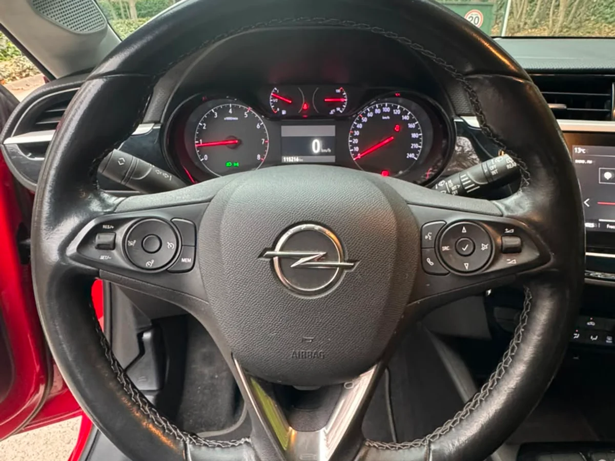 OPEL Corsa 1.5T EDITION 4X2 100HP DIESEL MT6 5P AÑO 2023 - Miniatura 18