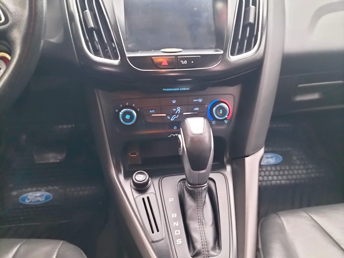 FORD Focus 2.0 AUT 2016 - Miniatura 8