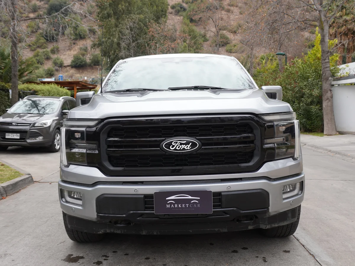 FORD F 150 LARIAT BLACK 5.0 V8 2025 Facturable miniatura 2
