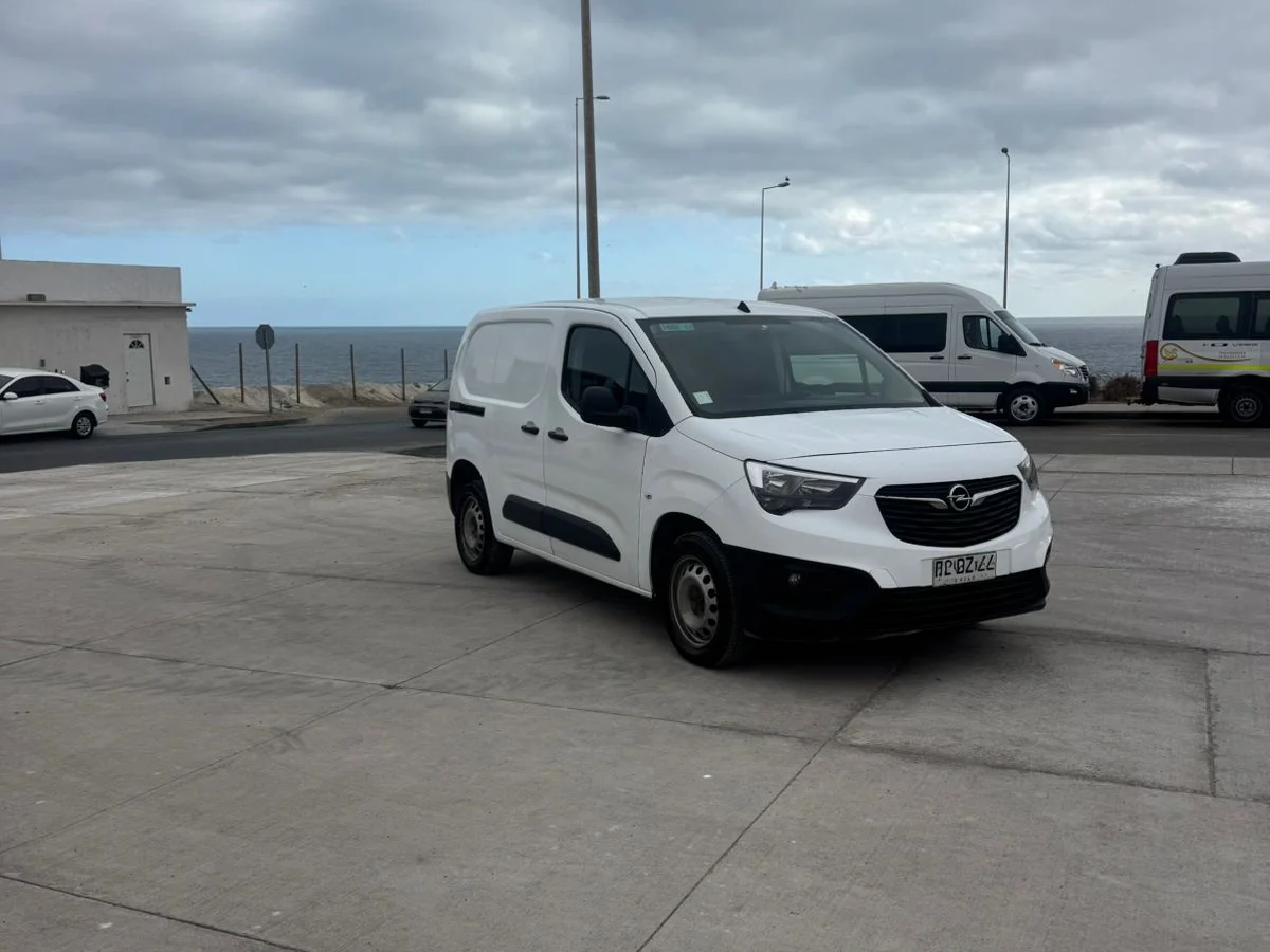 OPEL Combo 1.6 MT DIESEL 2022 - Miniatura 2