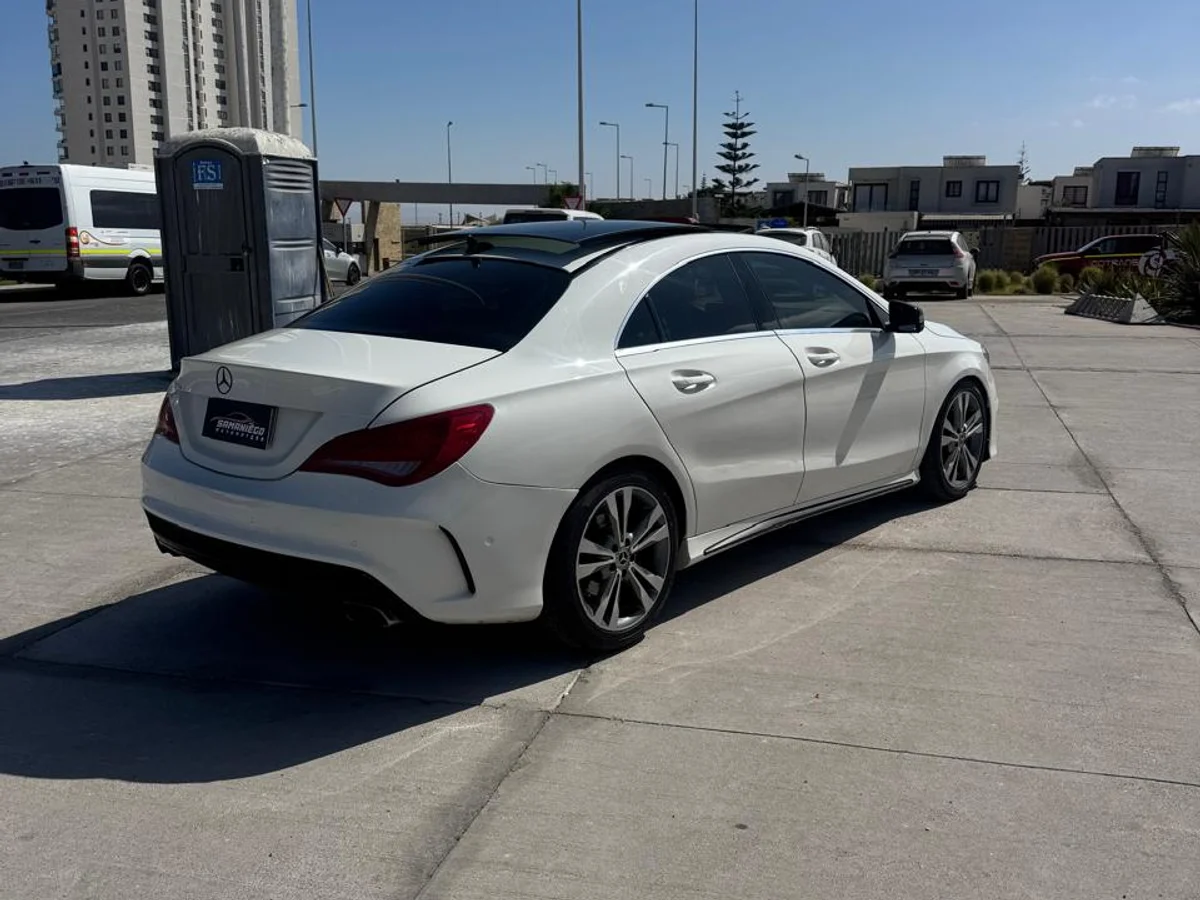 MERCEDES BENZ CLA 220 CDI AUTOMÁTICO 2014 - Miniatura 8