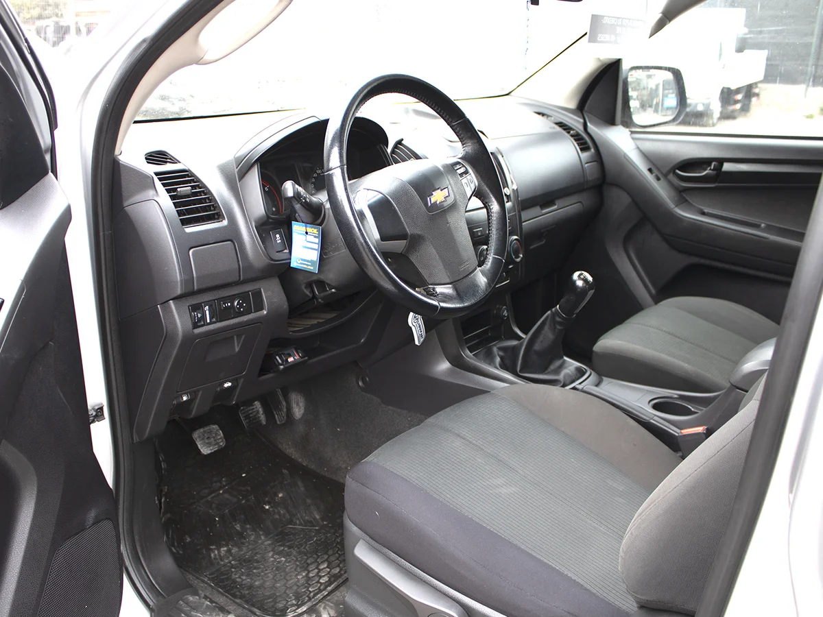 CHEVROLET DMAX DCAB miniatura 4