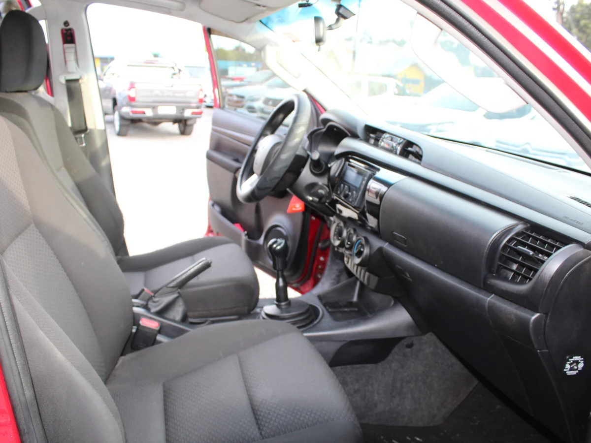 TOYOTA Hilux DX 2021